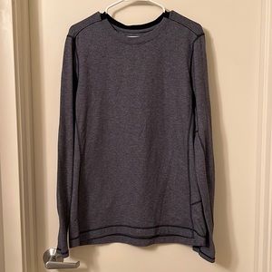 Men’s large lululemon thick long sleeve shirt